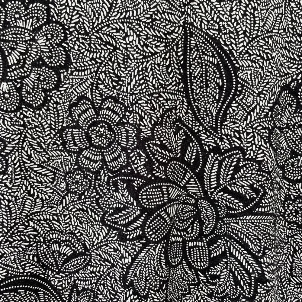 J. Jill Wearever Black Gray Floral Cap Sleeve Pleat V-Neck Dress Petite Medium - Picture 5 of 10